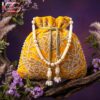 Elegant Velvet Potli bag (geel)
