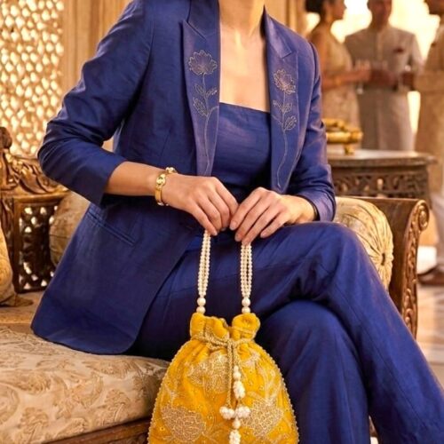 Elegant Velvet Potli bag (geel)